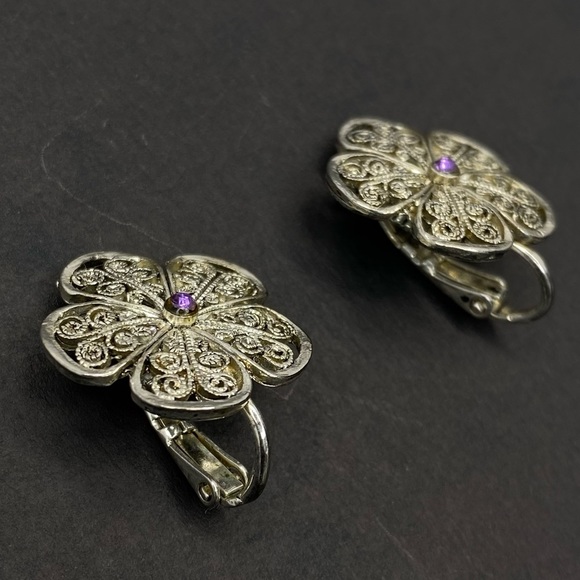 VINTAGE AMETHYST STONE Center FLOWER FILIGREE SPIRAL Designed Clip On Earrings - Picture 4 of 10